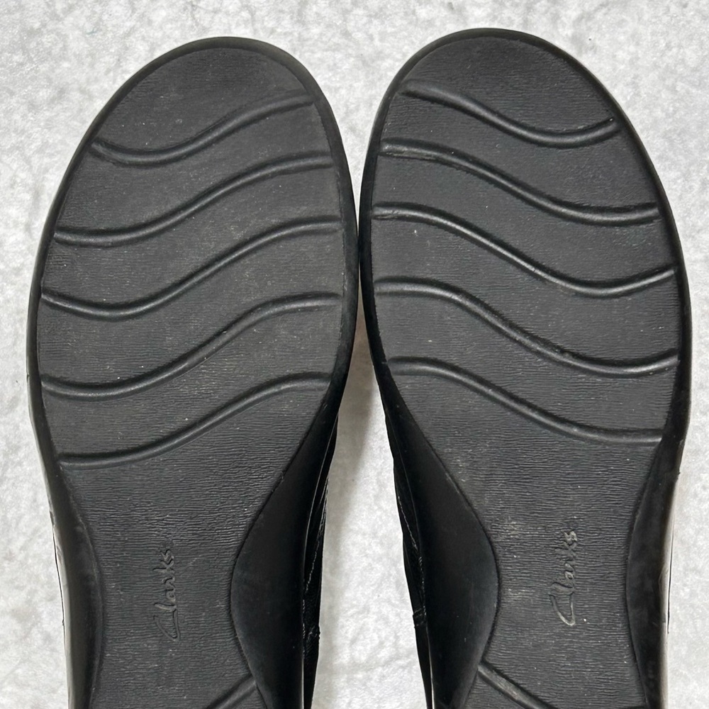 Clarks Womens Black Cora Pace Leather Side Zip Ankle Booties Shoes SZ 9.5M - Picture 9 of 11